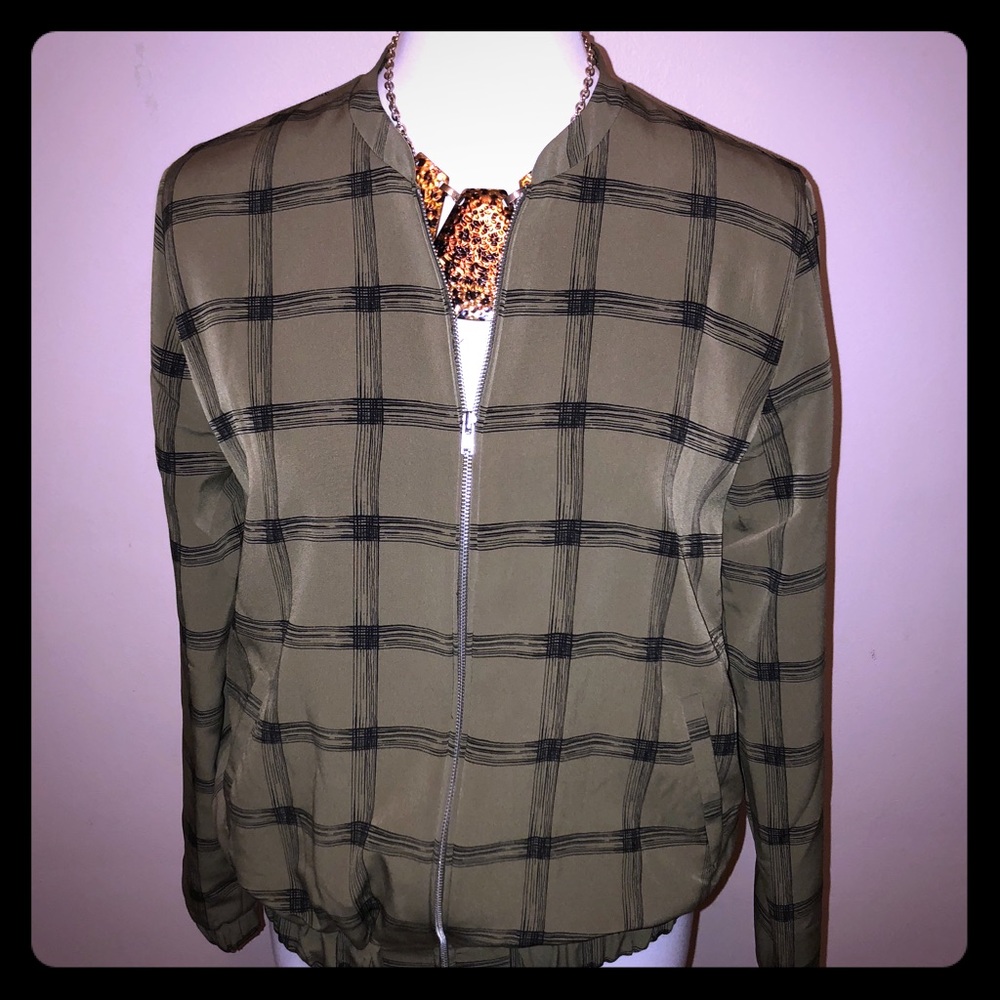 BIG SALE!!!! Sassy bomber jacket. Turn heads!